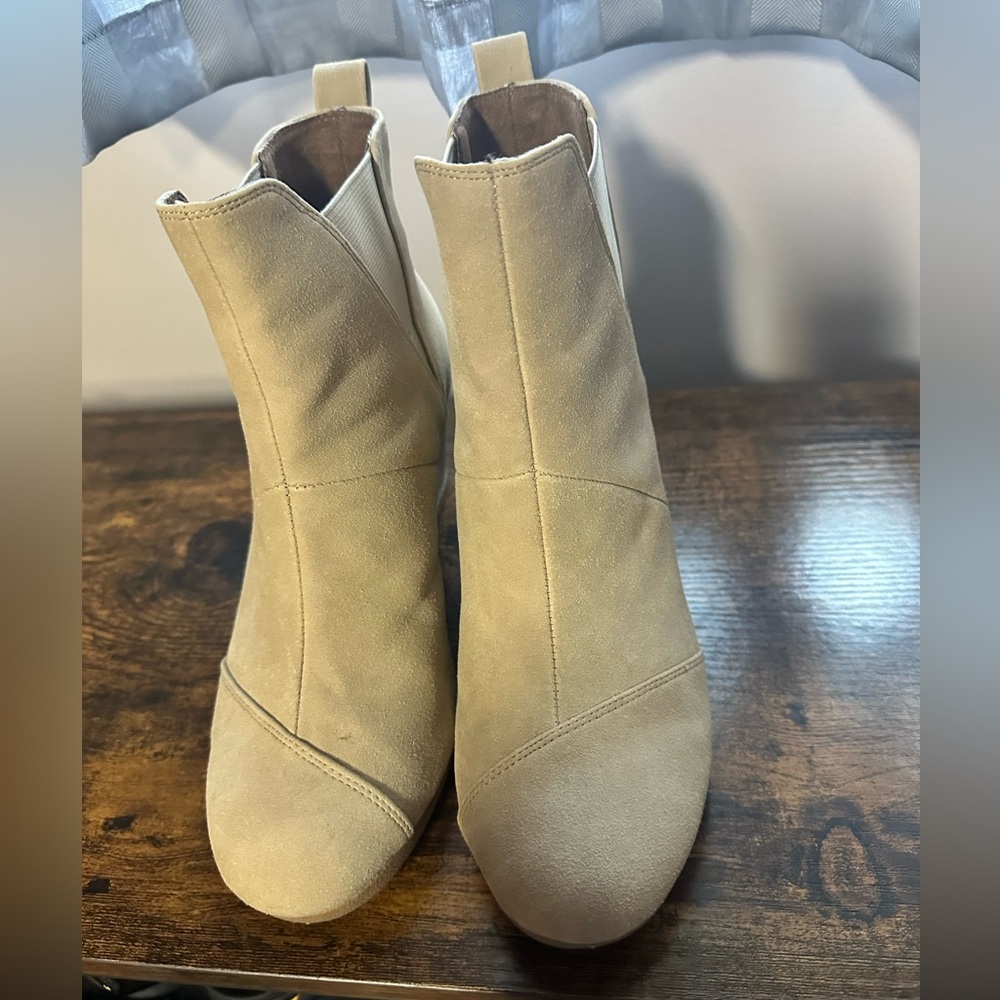 Toms Tan Suede Ankle Booties Minimalist Design